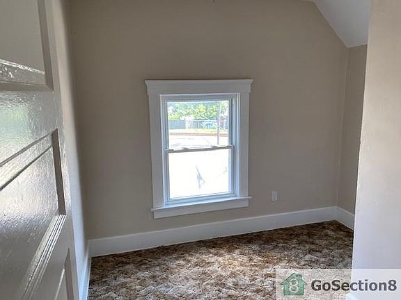 5th image of 814 Lake Ave
