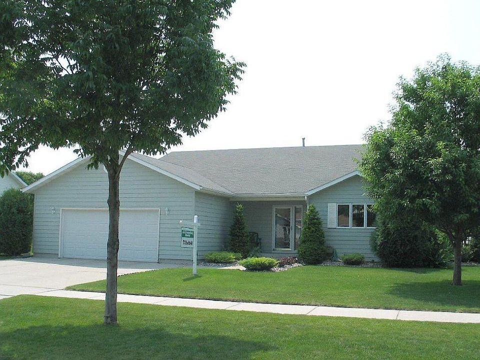 1st image of 3749 20th Ave S