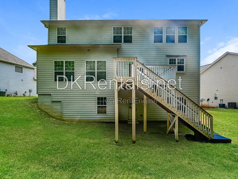 3926 Yosemite Park Ln — Photo 18