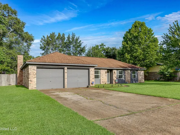 749 Canterbury Dr, Biloxi, MS 39532