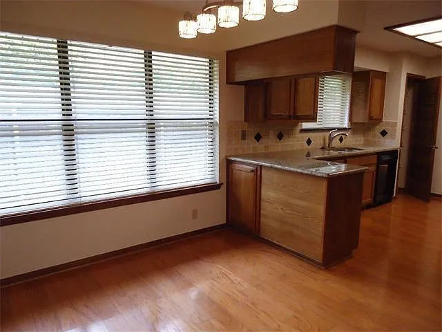 9903 Grand Oak Dr — Photo 10