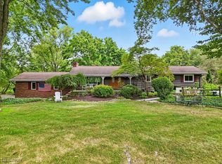 763 Willow Lake Dr, Northfield, OH 44067