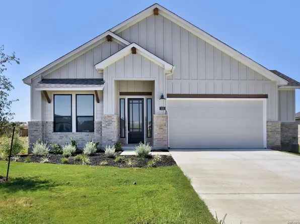 152 W MAGNOLIA CIR, La Vernia, TX 78121