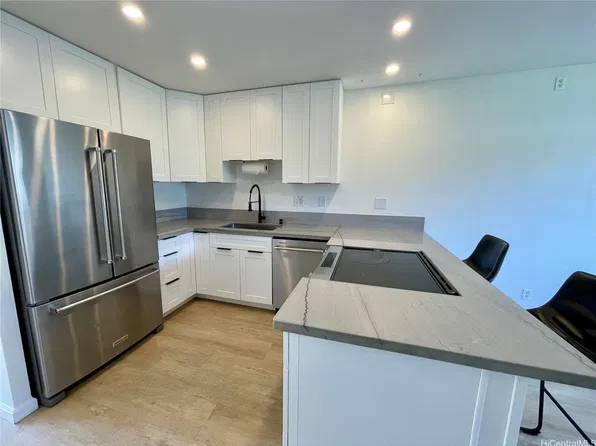 350 Aoloa St APT C225, Kailua, HI 96734