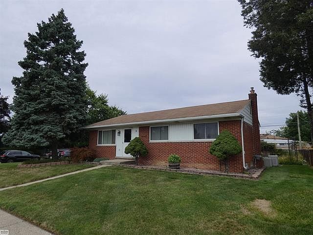 1st image of 18219 Whalen Dr