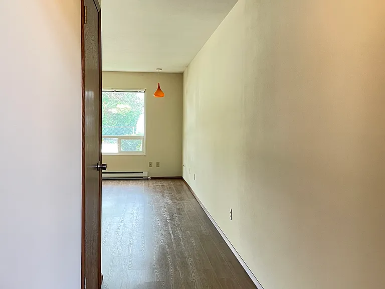 540 Williams Ave N #3 — Photo 2