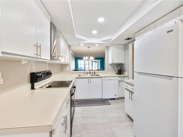6211 Timber Lake Dr #B9 — Photo 10