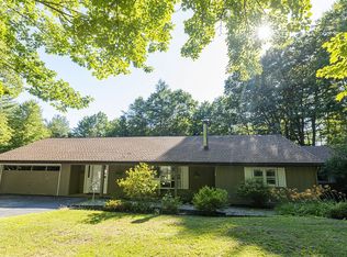 166 Victoria Dr, Rutland, VT 05701