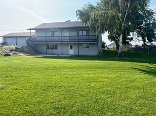 11590 Postma Rd, Moxee, WA 98936