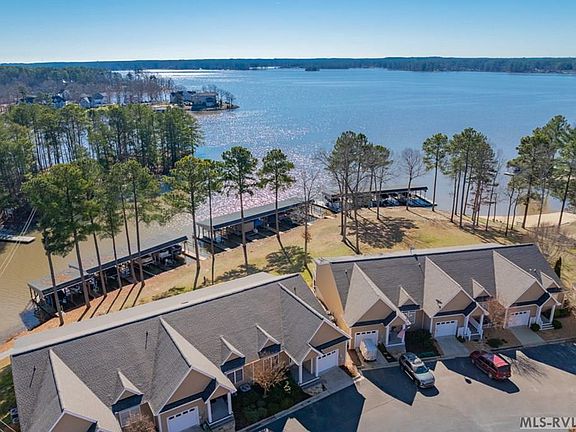 3rd image of 144 Sandy Cove Dr