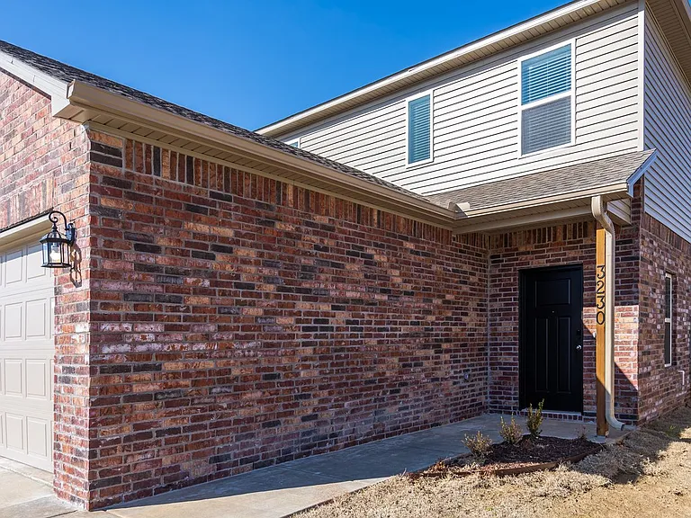3230 Gulley Ln — Photo 4