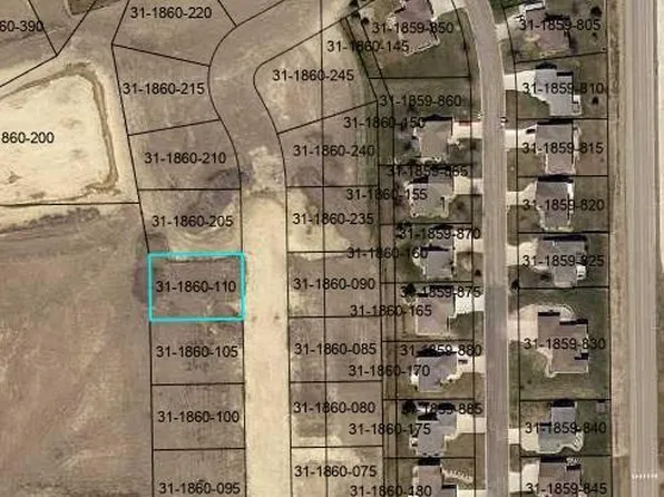 4 Campbell Blvd, Worthington, MN 56187