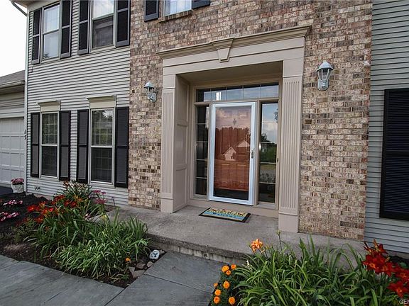2nd image of 15 Glenmore Cir