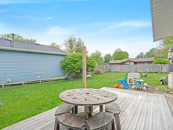 4th image of 2839 Beechridge Dr