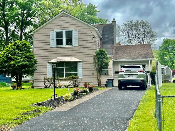 856 Ideal Ter, Vestal, NY 13850