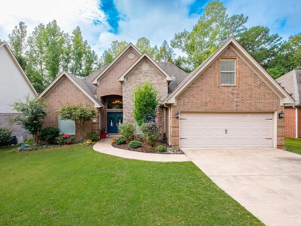 1st image of 2825 Mossy Creek Dr