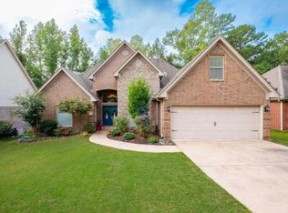 2825 Mossy Creek Dr, Little Rock, AR 72211
