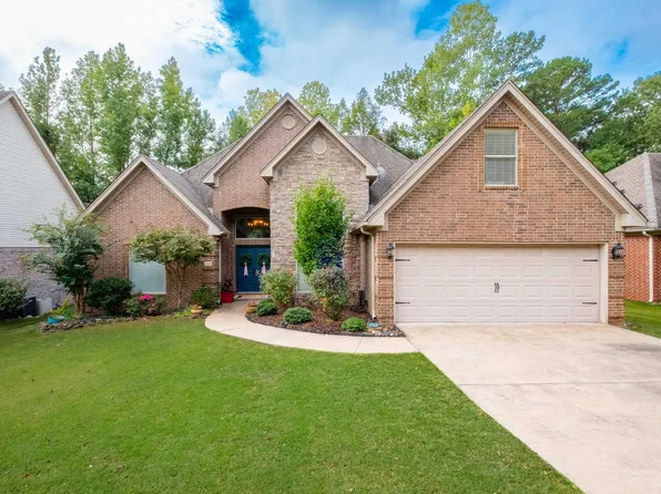 2825 Mossy Creek Dr, Little Rock, AR 72211