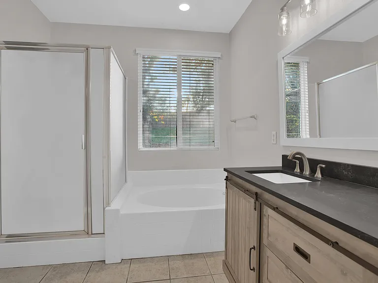 409 Sutro Ct — Photo 11