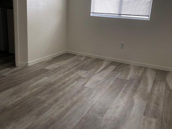 2nd image of 3212 Snow Peak Dr