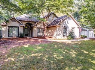 113 Hickory Ln, Ball Ground, GA 30107