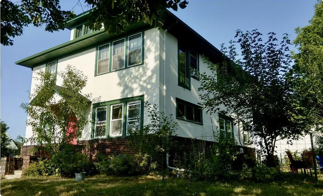 2 bed, 1000 sqft, $2,100 — Photo 1