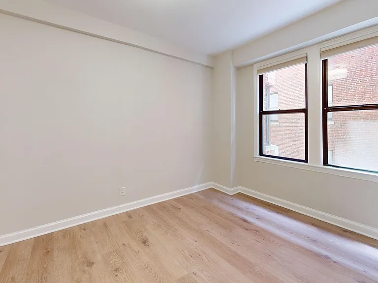 2515 K St NW #207 — Photo 7