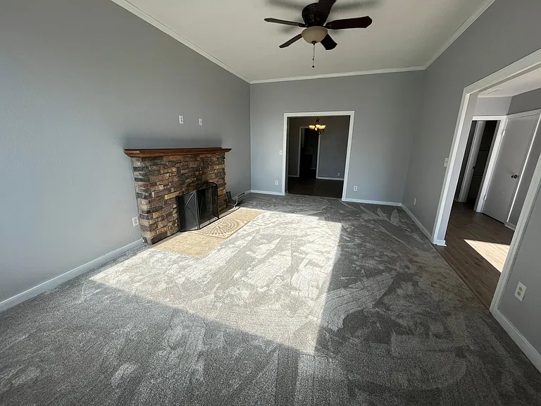 709 Crescent Ave — Photo 10