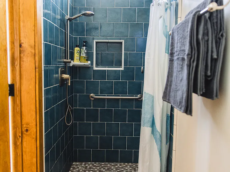 19 S Wc Riles St — Photo 6