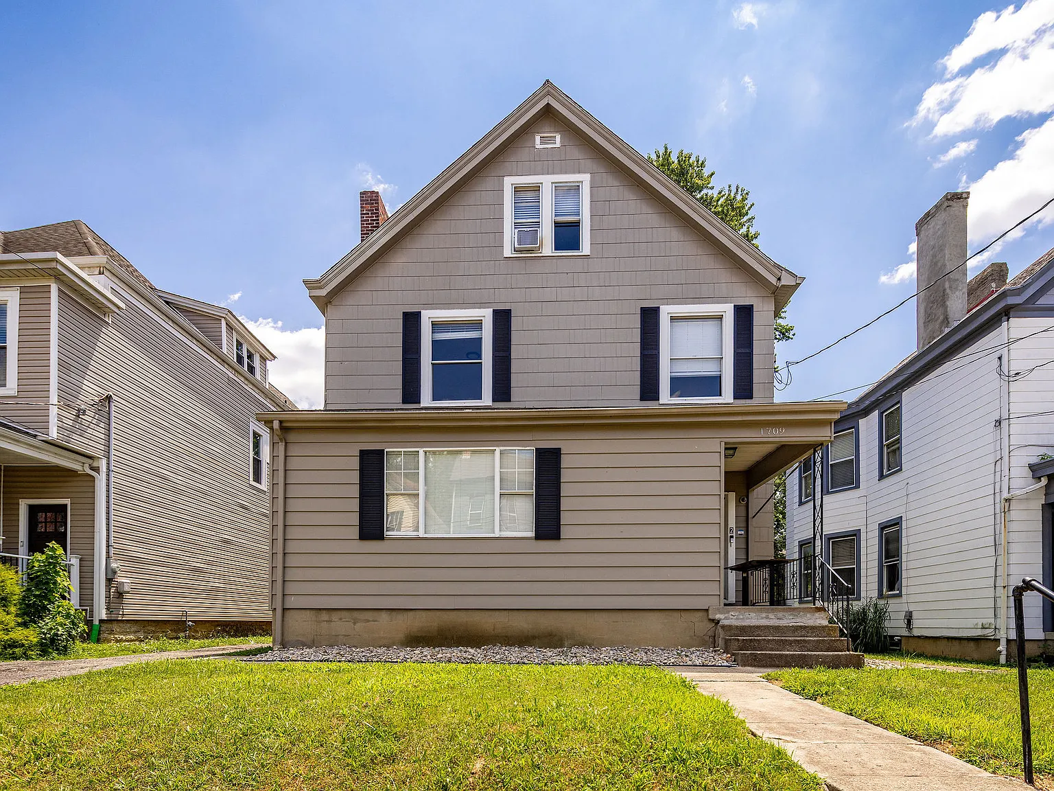 4 bed, 1500 sqft, $2,300 — Photo 1
