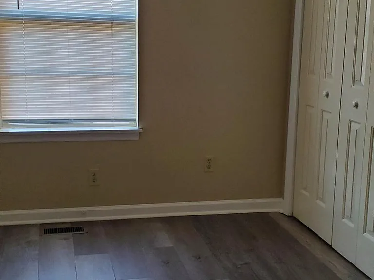 1072 Merrick Dr #A — Photo 13