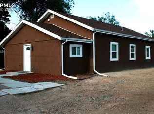 637 E Hills Rd, Colorado Springs, CO 80909