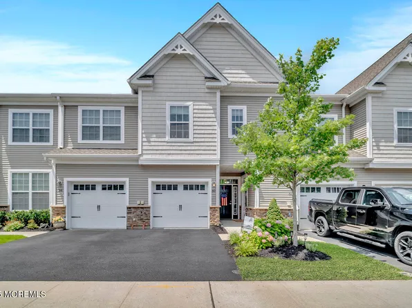 30 Grabowski Drive #960, Parlin, NJ 08859
