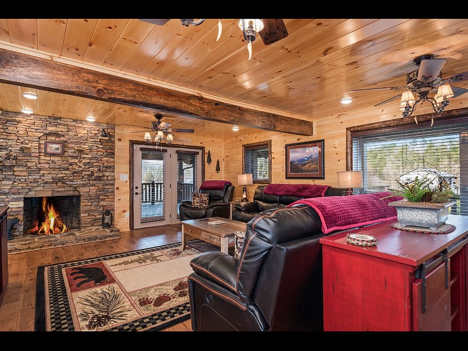 2nd image of 3105 Cherokee Valley Dr