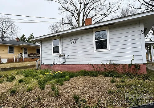 515 Burlington Ave Photo 1