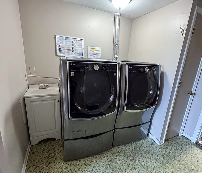 321 Fountain St NE #5 — Photo 31