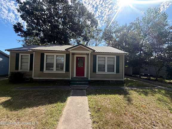 2nd image of 103 Camellia Dr