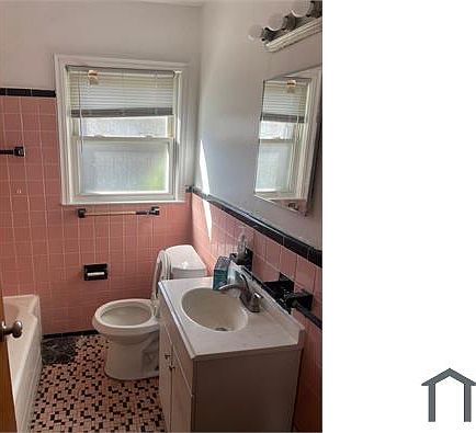 4th image of 28444 Parkwood St