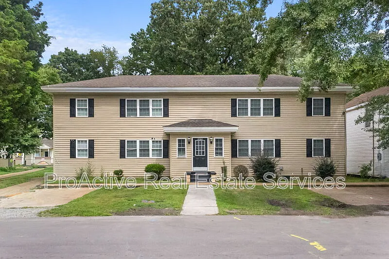 2 bed, 1.0 bath, 800 sqft, $1,650 — Photo 1