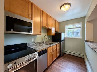 2333 Priscilla St APT 10, Saint Paul, MN 55108