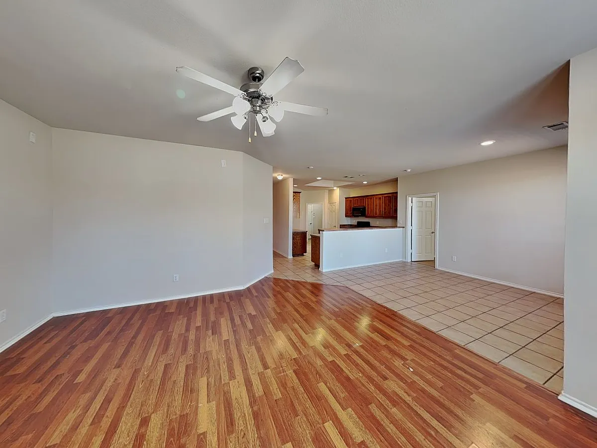 Building Photo - 5800 Pearl Oyster Ln