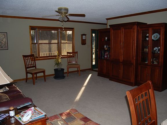Nice size living room with open floor plan to kitchen/dining
