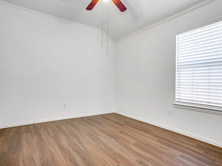 8611 Ironwood Dr — Photo 15