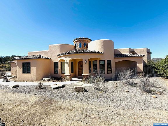 2nd image of 8 Mount Olympus Rd