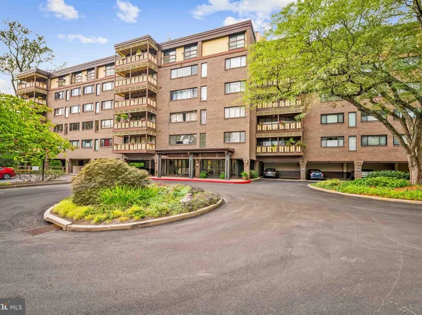 200 Cross Keys Rd #R40, Baltimore, MD 21210