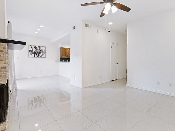 5th image of 5100 Verde Valley Ln APT 189