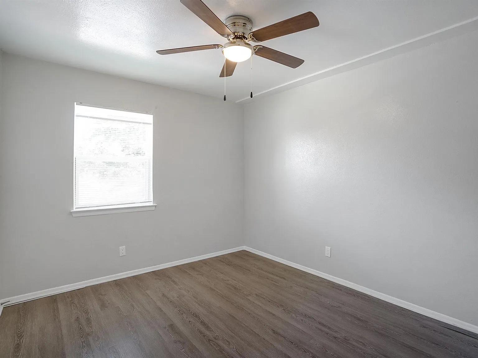 Rose Street Apartments — Photo 4