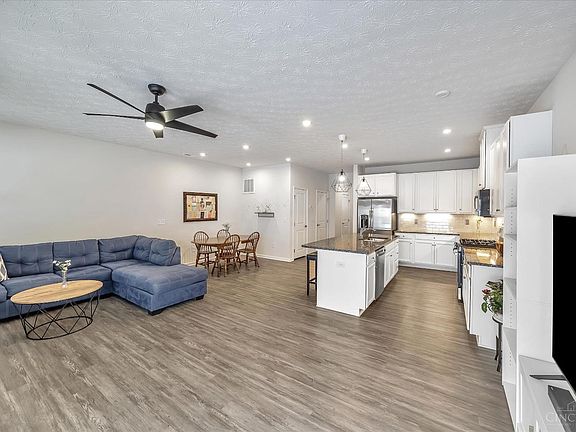 4th image of 7903 Pinnacle Point Dr