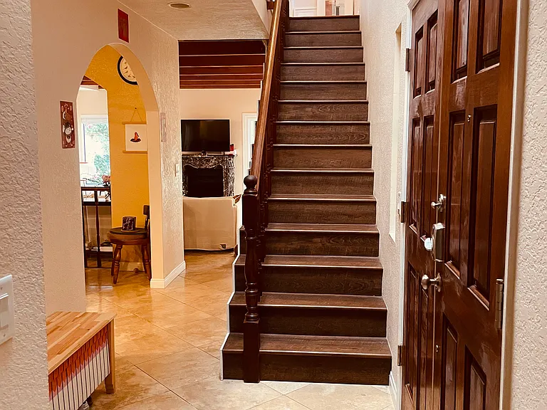 1617 Morgan Ln — Photo 2