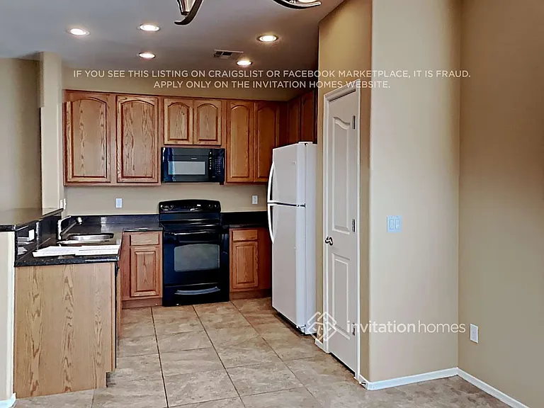 21024 E Stonecrest Dr — Photo 6